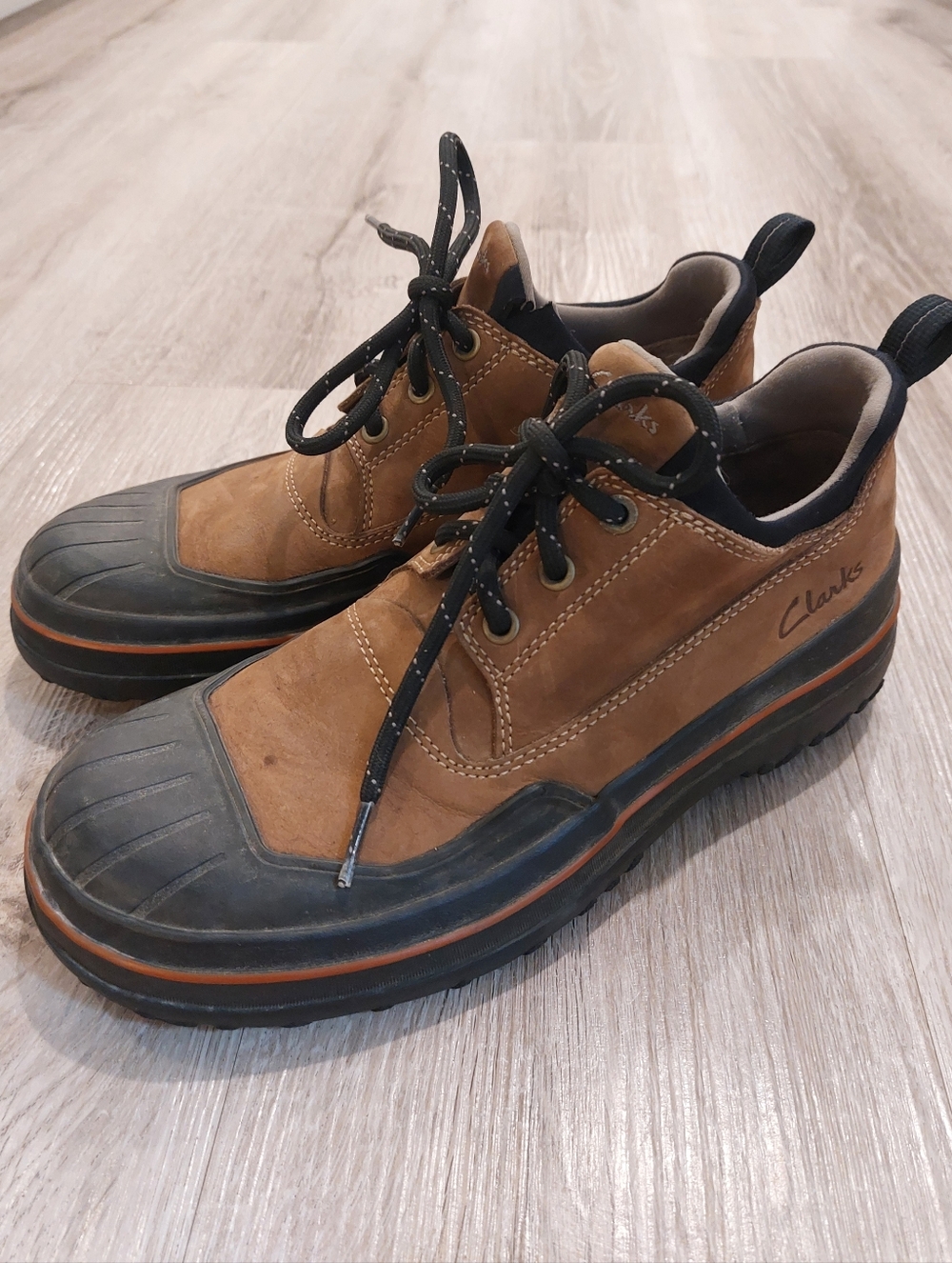 Clarks Men's Nimbus Brown Leather Low Cut Boots Duck Size 7M